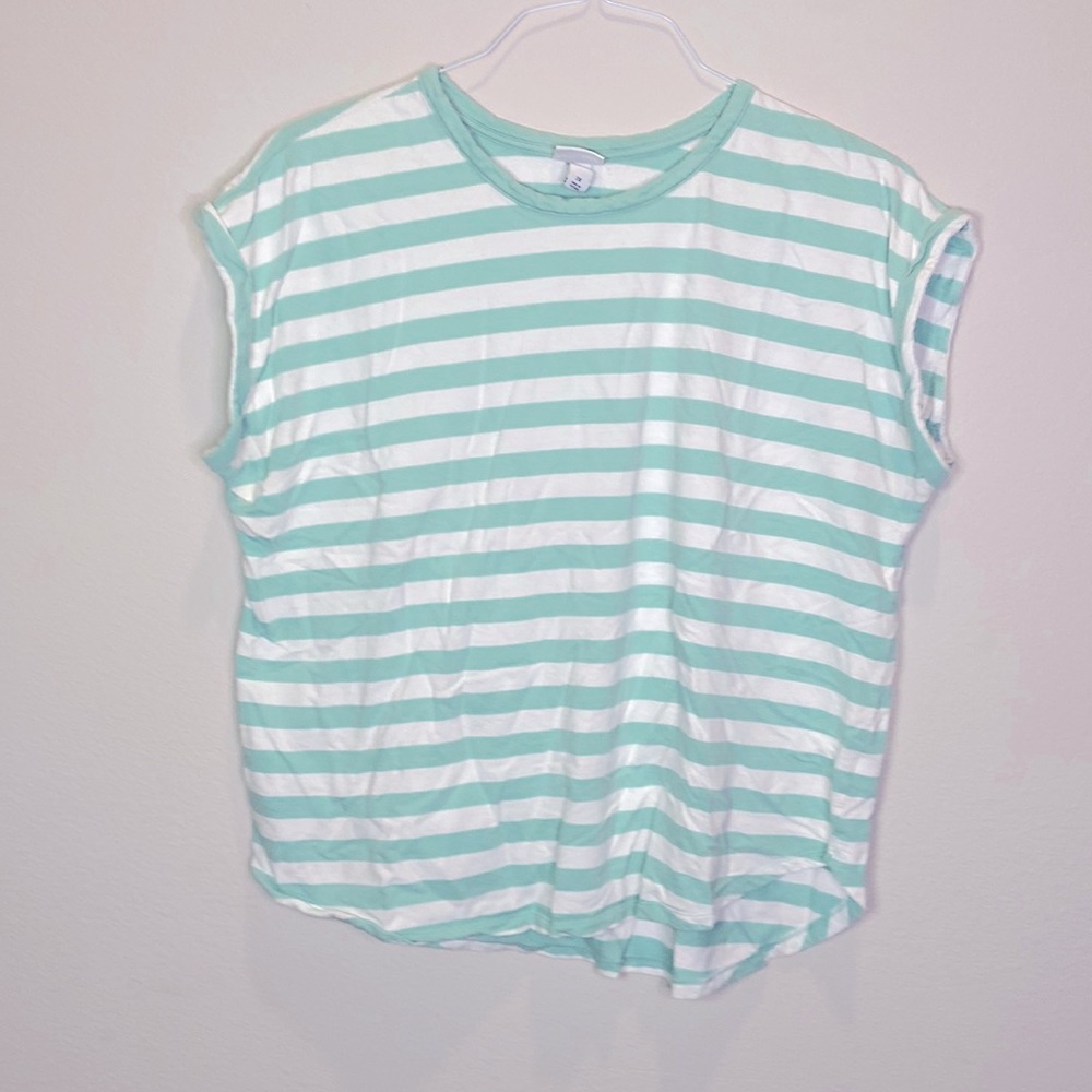 Green and white strip sleeveless top. Women. Size 2X